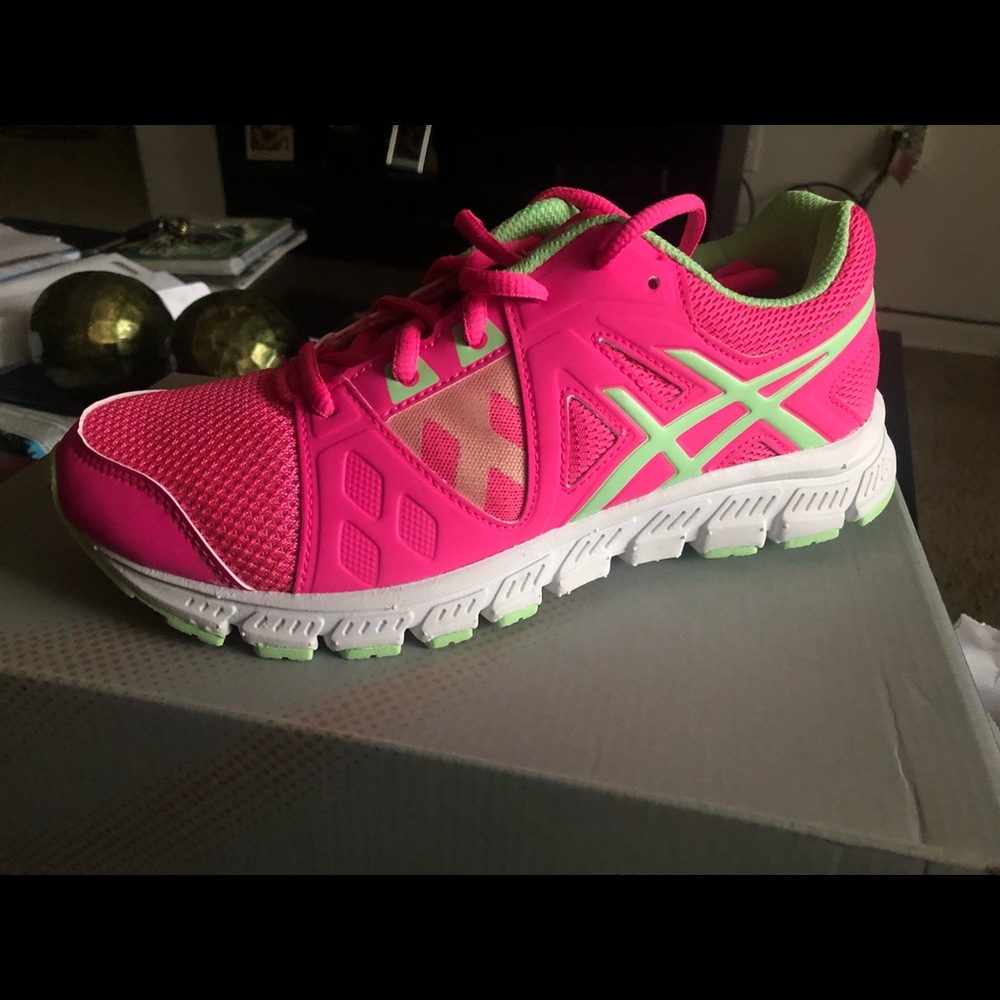 Running shoes - Picture 4 of 4